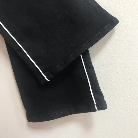 7 For All Mankind Jet Black Piped High Waist Slim Kick Crop Jeans