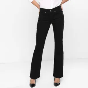 725 Levi’s Highrise Bootcut 29Black Denim Jeans
