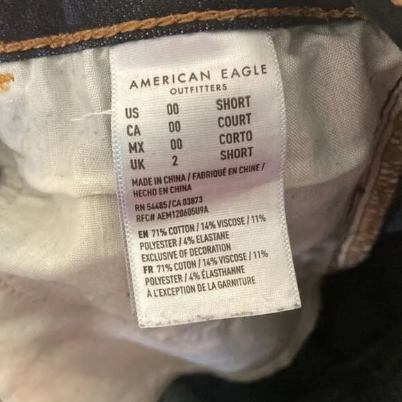American Eagle Super Stretch Jeans Straight Leg Skinny Destroyed Distressed