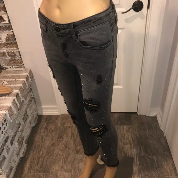 Ashley mason studded ripped jeans size 1