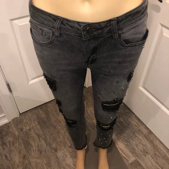 Ashley mason studded ripped jeans size 1