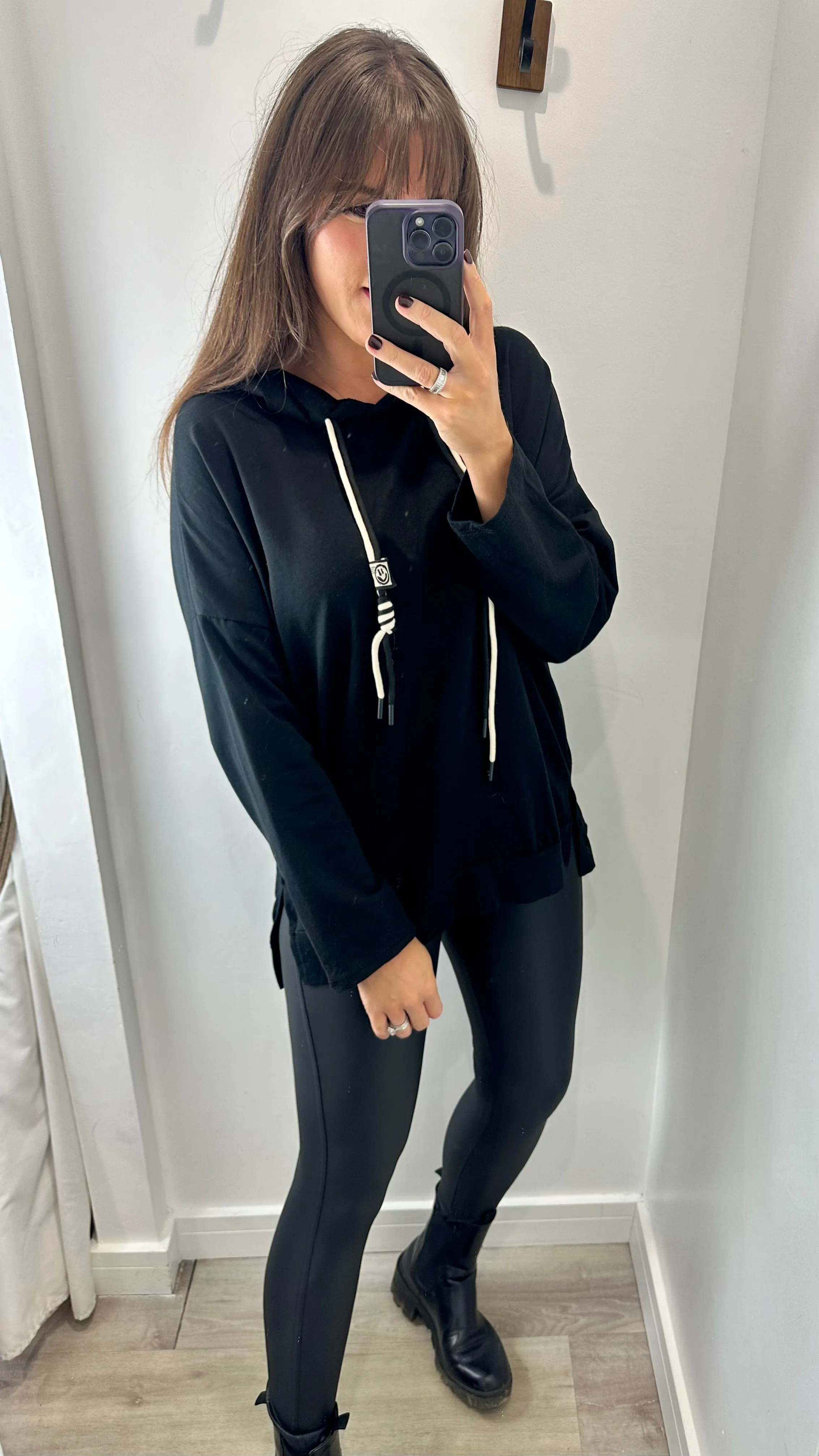 BLACK PLAIN LIGHTWEIGHT HOODIE