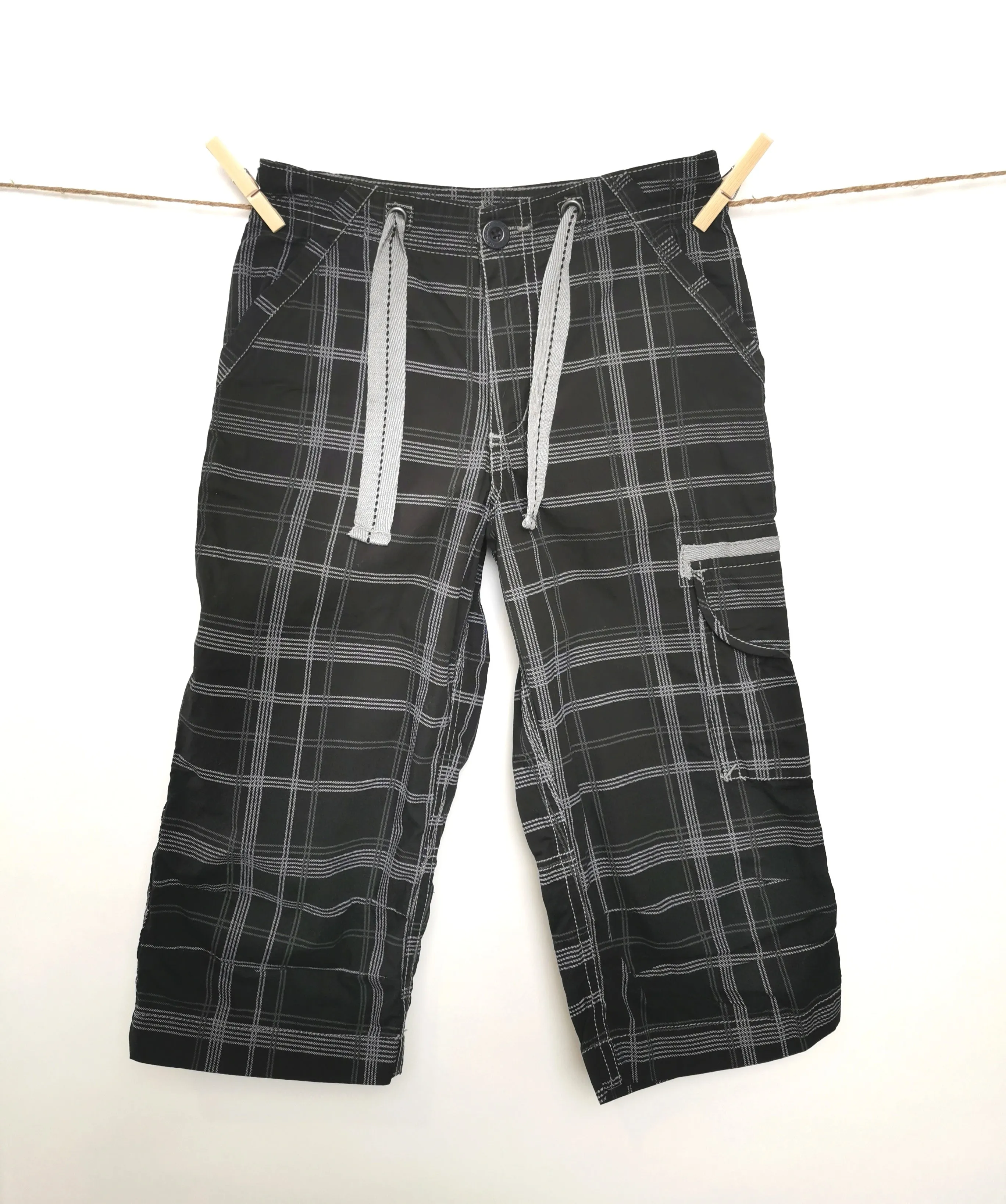 BOY SIZE 10 YEARS - CHEROKEE, Long Cargo Shorts EUC B44