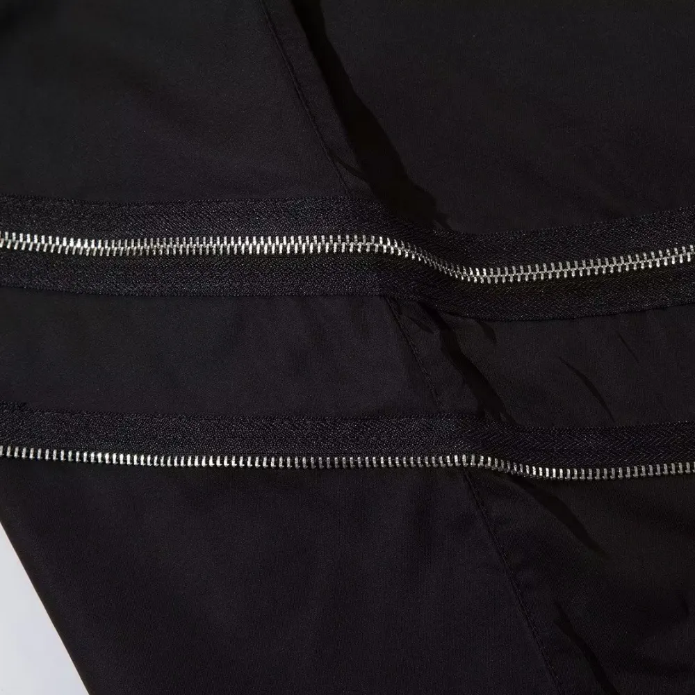 Classic Solid Zipper Cargo Shorts