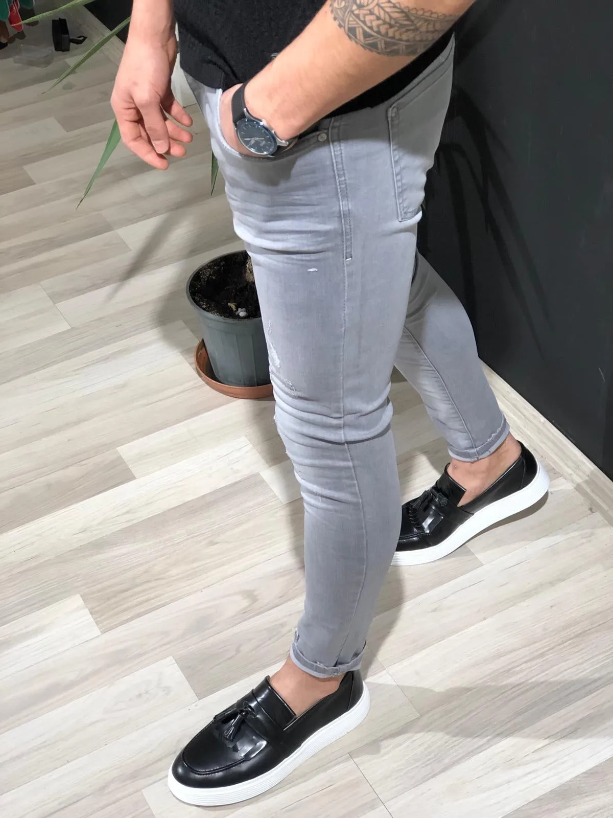 Destination Ripped Gray Jeans: Versatile Slim Fit Wear for Every Occasion