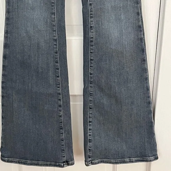 Free People We The Free Jayde Flare Jeans  Womens size 25 Retro 70’s Hippie Boho