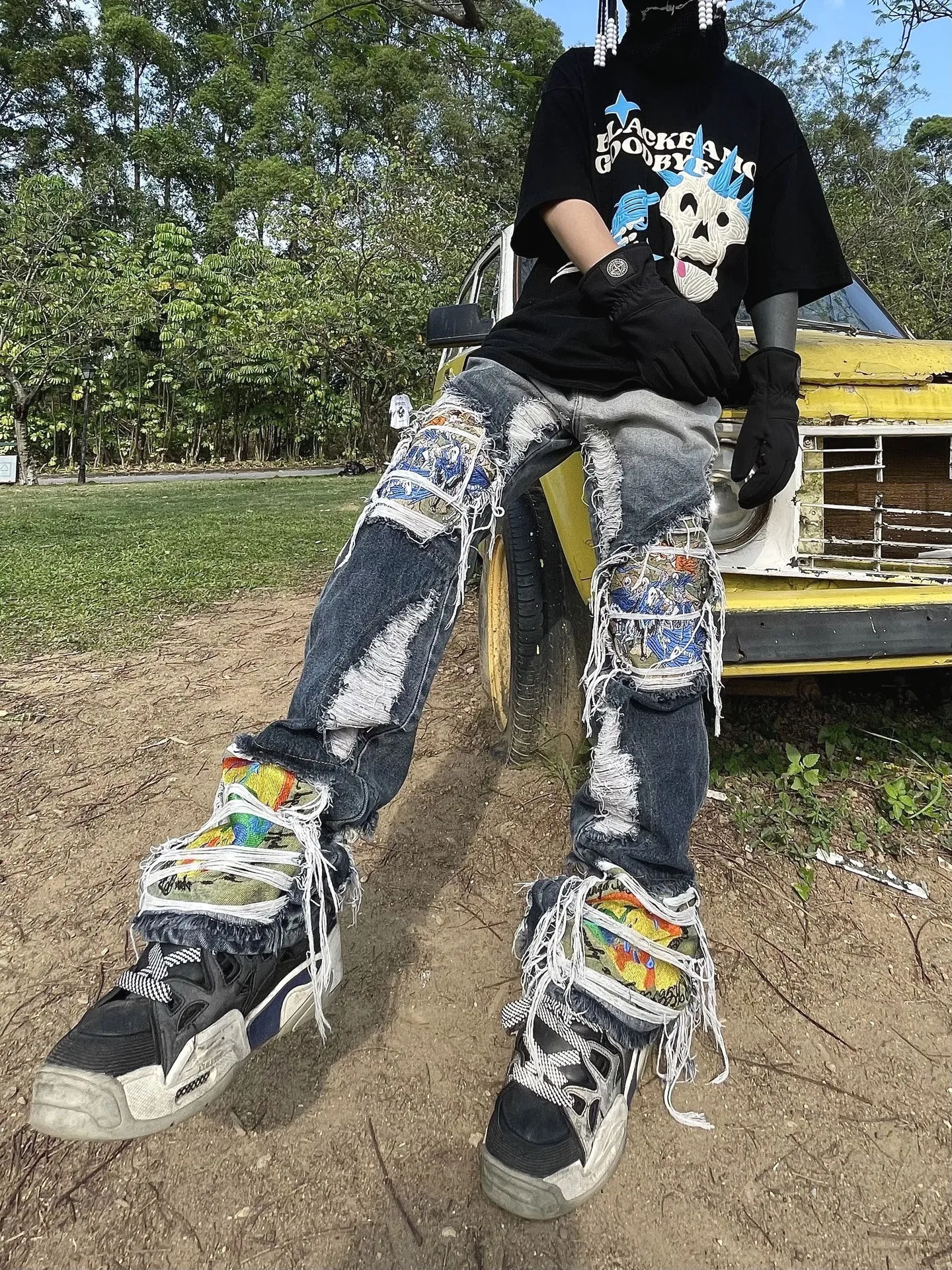 High Street Destroyed Wash Heavy Industry Embroidered Ripped Jeans