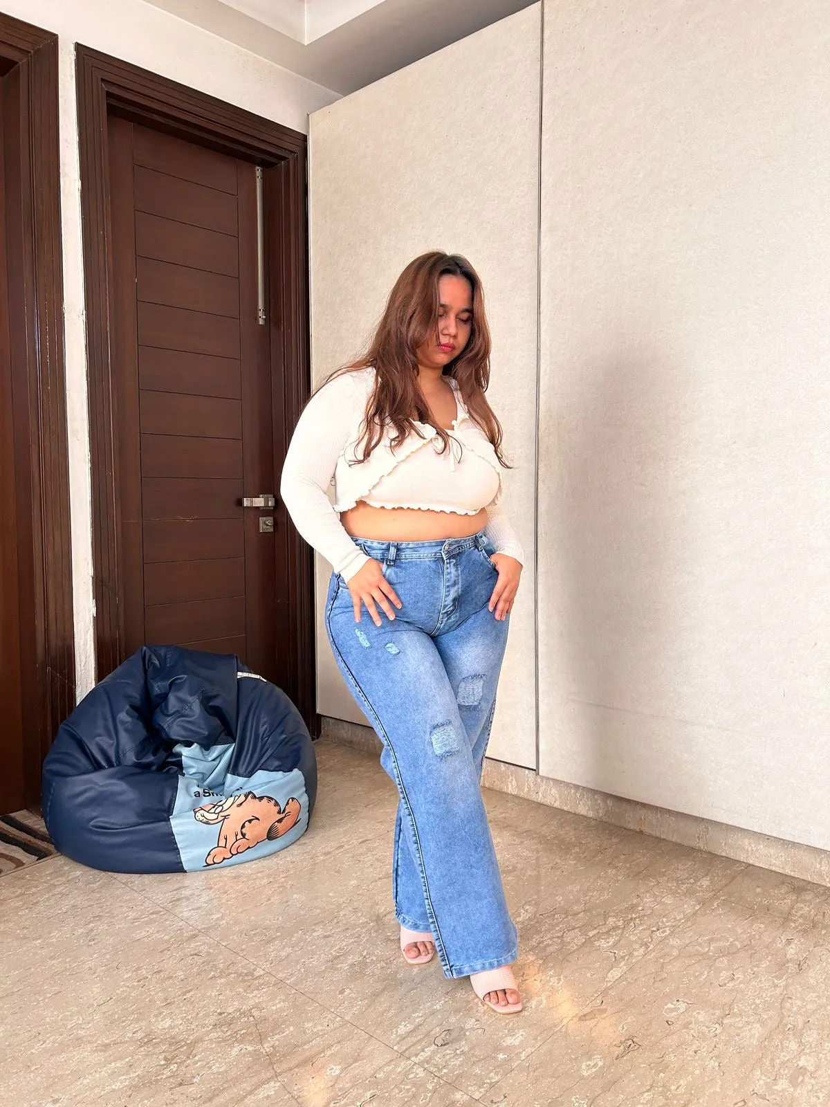 High waisted Ripped Jeans