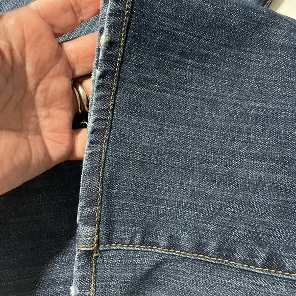 Joe’s Jeans Petite Bootcut Medium Wash Denim SZ 27 EUC