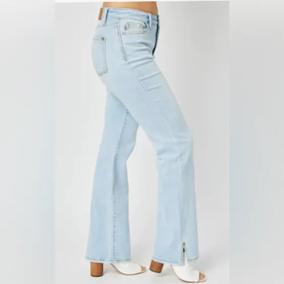 Judy Blue 8/29 Bootcut Jeans Light Wash Mid Rise Slit Hem Stretch Denim