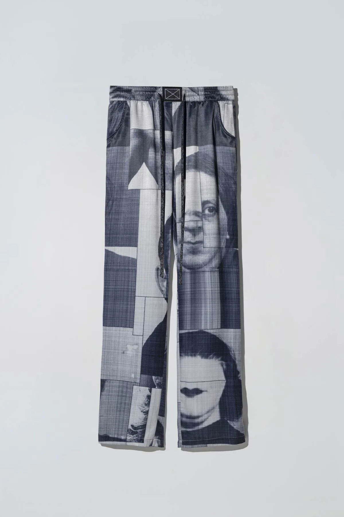 Liberty Suitpants in Black List Print Pale Goldenrod