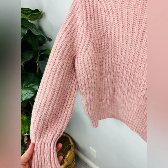 Madewell Loretto Mock Neck Wool-Blend Sweater in Heather Blush Pink