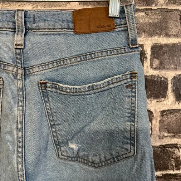 Madewell the perfect vintage straight jean light wash ripped knees jeans