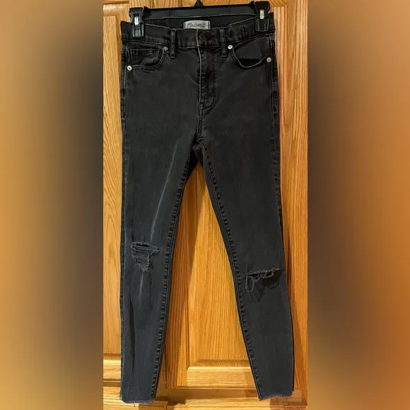 Madewell Women's‎ High Riser Ripped Skinny Jeans in Black Sea Raw Hem Size 27