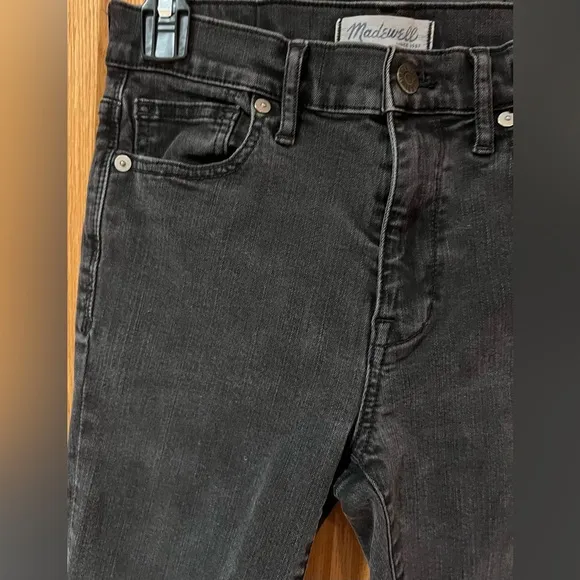 Madewell Women's‎ High Riser Ripped Skinny Jeans in Black Sea Raw Hem Size 27