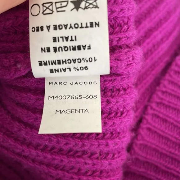 Marc Jacobs Chunky Pocket Magenta sweater