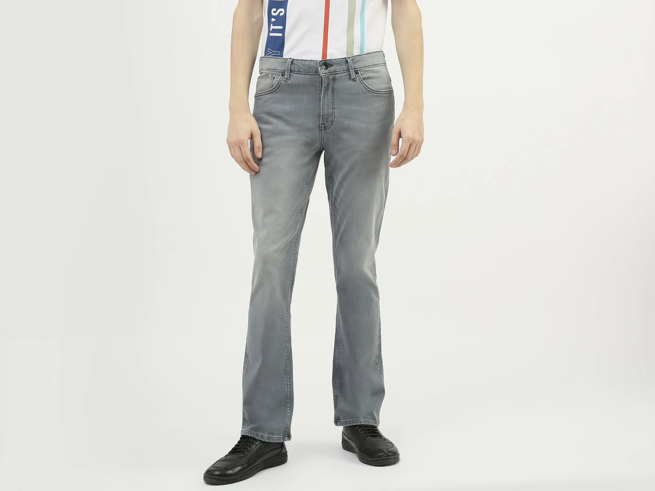 Men Solid Bootcut Jeans