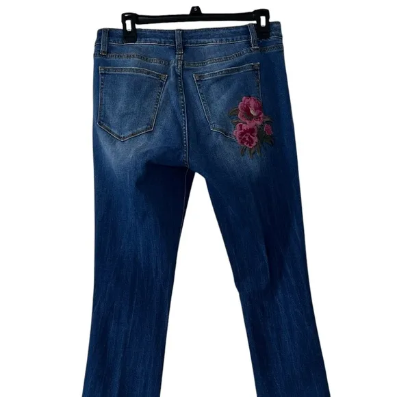 Miss Me Embroidered Bootcut Jeans size 30