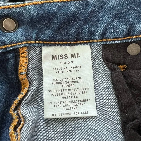 Miss Me Embroidered Bootcut Jeans size 30