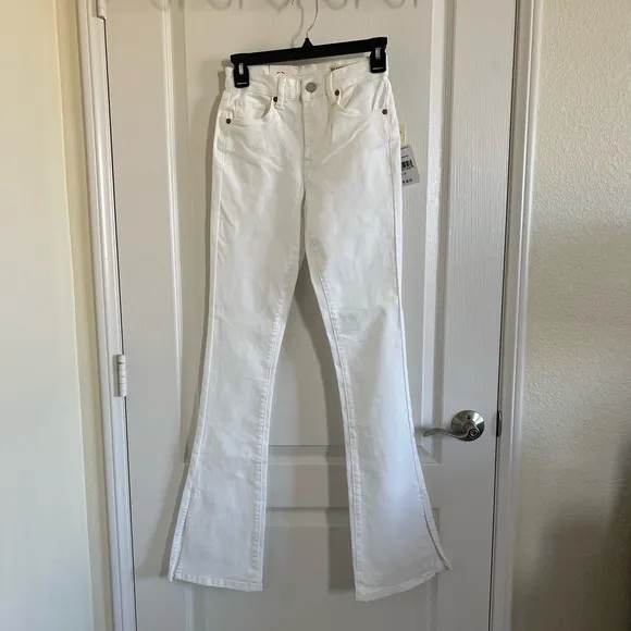 NWT BLANKNYC Cotton Blend High Rise Bootcut Slit Hem Jeans in Vodka Soda