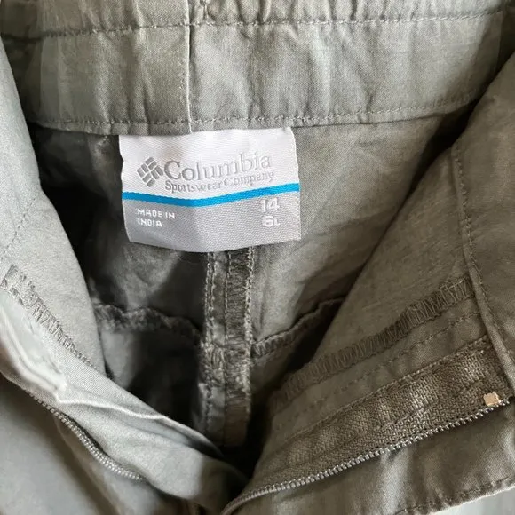 NWT Columbia Women's Sandy River Cargo Shorts Size 14 Style XL1569