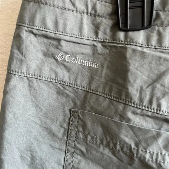 NWT Columbia Women's Sandy River Cargo Shorts Size 14 Style XL1569