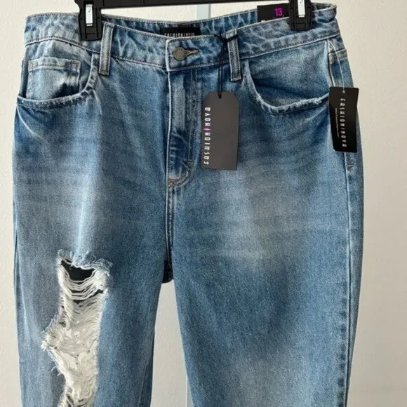 NWT Jeans 13 Cello Distressed Ripped Shredded Mom Y2K Grunge Festival Streetwear