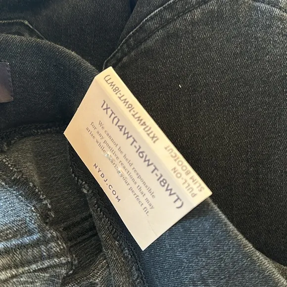 NWT NYDJ  Pull-On Slim Bootcut Jeans In Color Trinity Black SZ-1XT