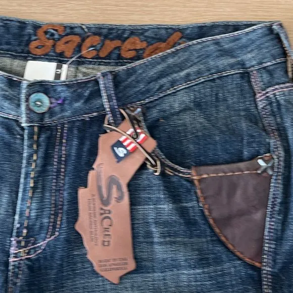NWT Vintage Blue Cult Sacred Blue Leather Trim Jeans, Size 29; 34&quot; Inseam.