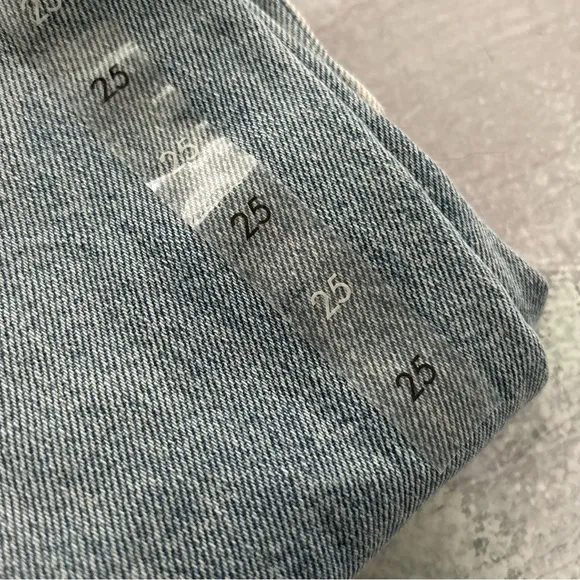 PacSun Light Indigo Ripped '90s Boyfriend High Rise Relaxed Leg Jeans, 25 NWT