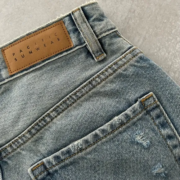 PacSun Light Indigo Ripped '90s Boyfriend High Rise Relaxed Leg Jeans, 25 NWT