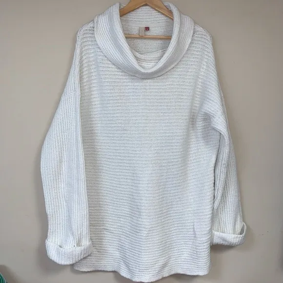 PILCRO ANTHRO Sweater Women’s Large Cowl Neck Oversized Chunky Cozy Ribbed Knit