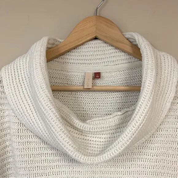 PILCRO ANTHRO Sweater Women’s Large Cowl Neck Oversized Chunky Cozy Ribbed Knit