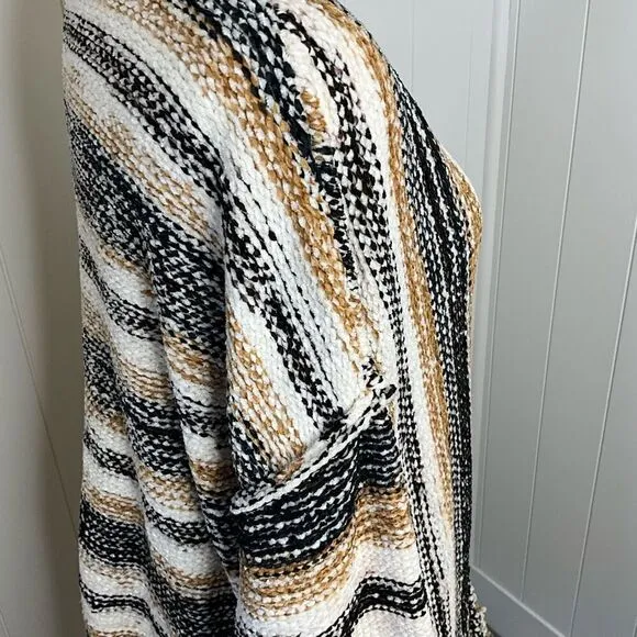Pol Womens Oversized Small Sweater Black Cream Gold Frayed Seams Chunky NWOT