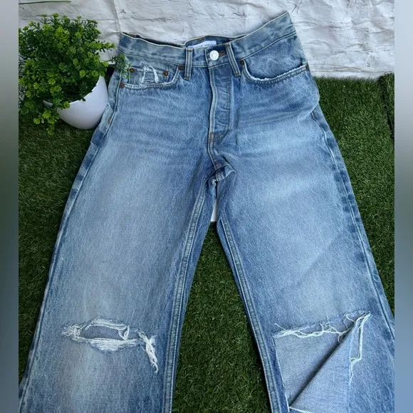 RE/DONE Originals 70s Bootcut Leg Jean in Weathered Indigo With Rip KneeSz 26