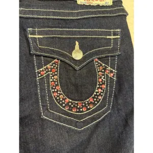 True Religion Becky Bootcut Dark Wash Low Rise Pink Jewels Jeans Size 30