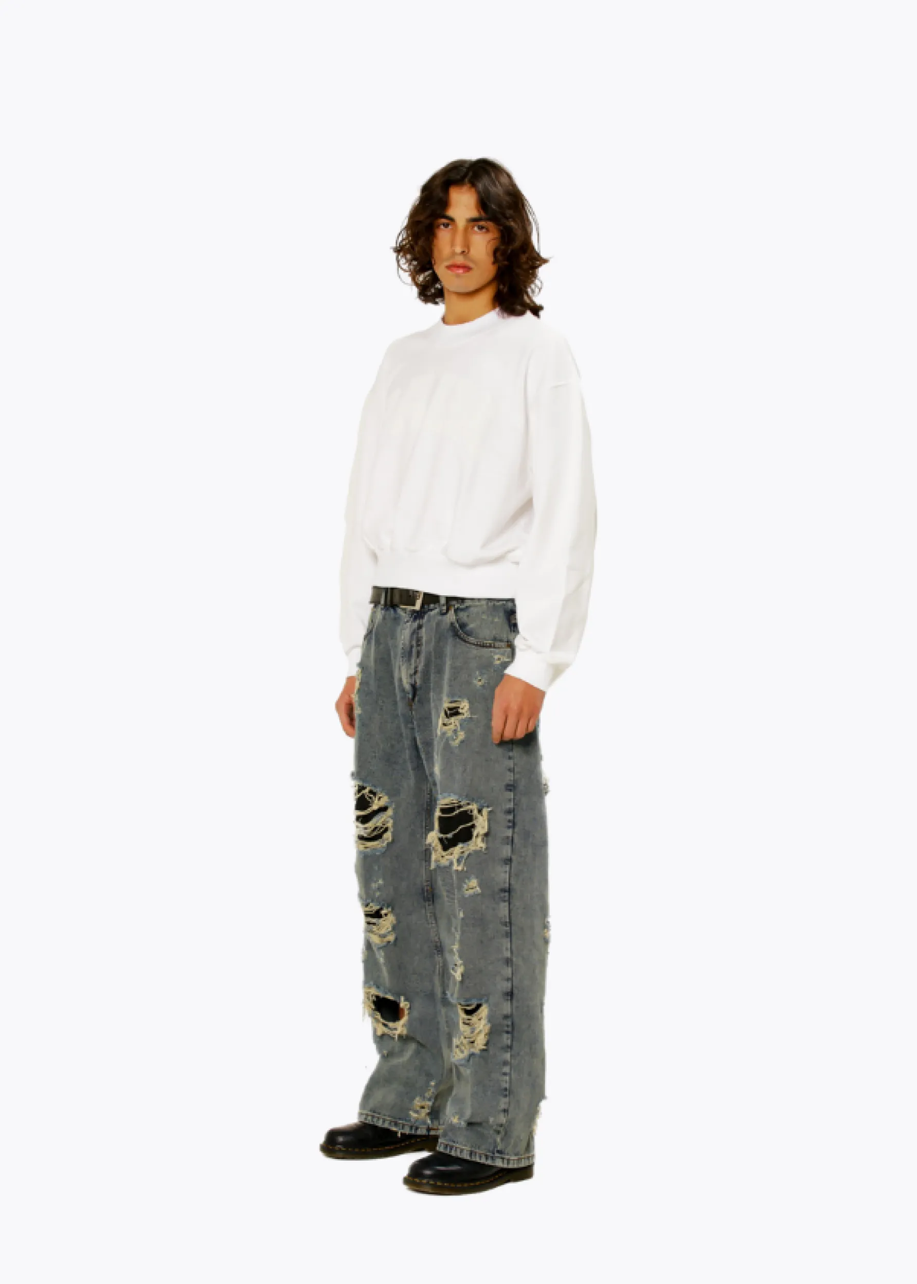 Washed ripped baggy jeans