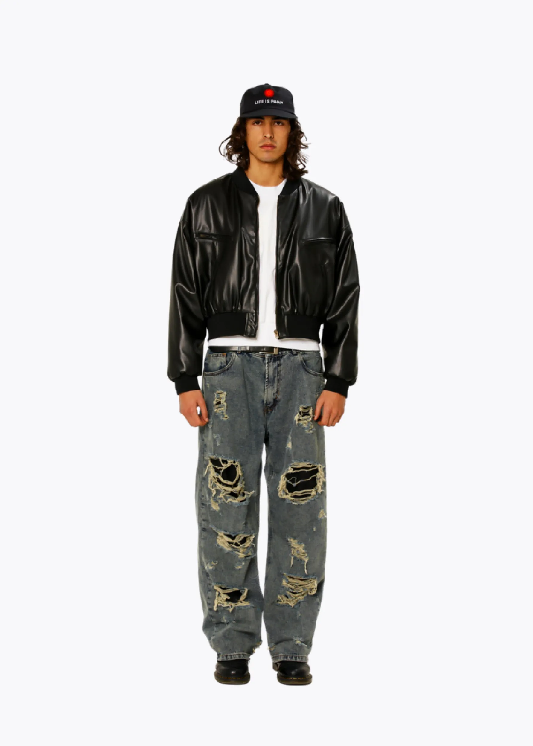 Washed ripped baggy jeans