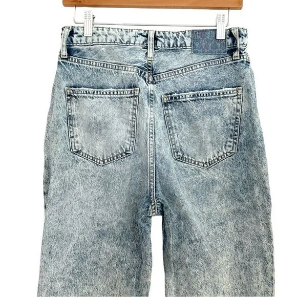 We the Free My Own Lane Distressed Light Wash Bootcut Straight Jeans, Size 29