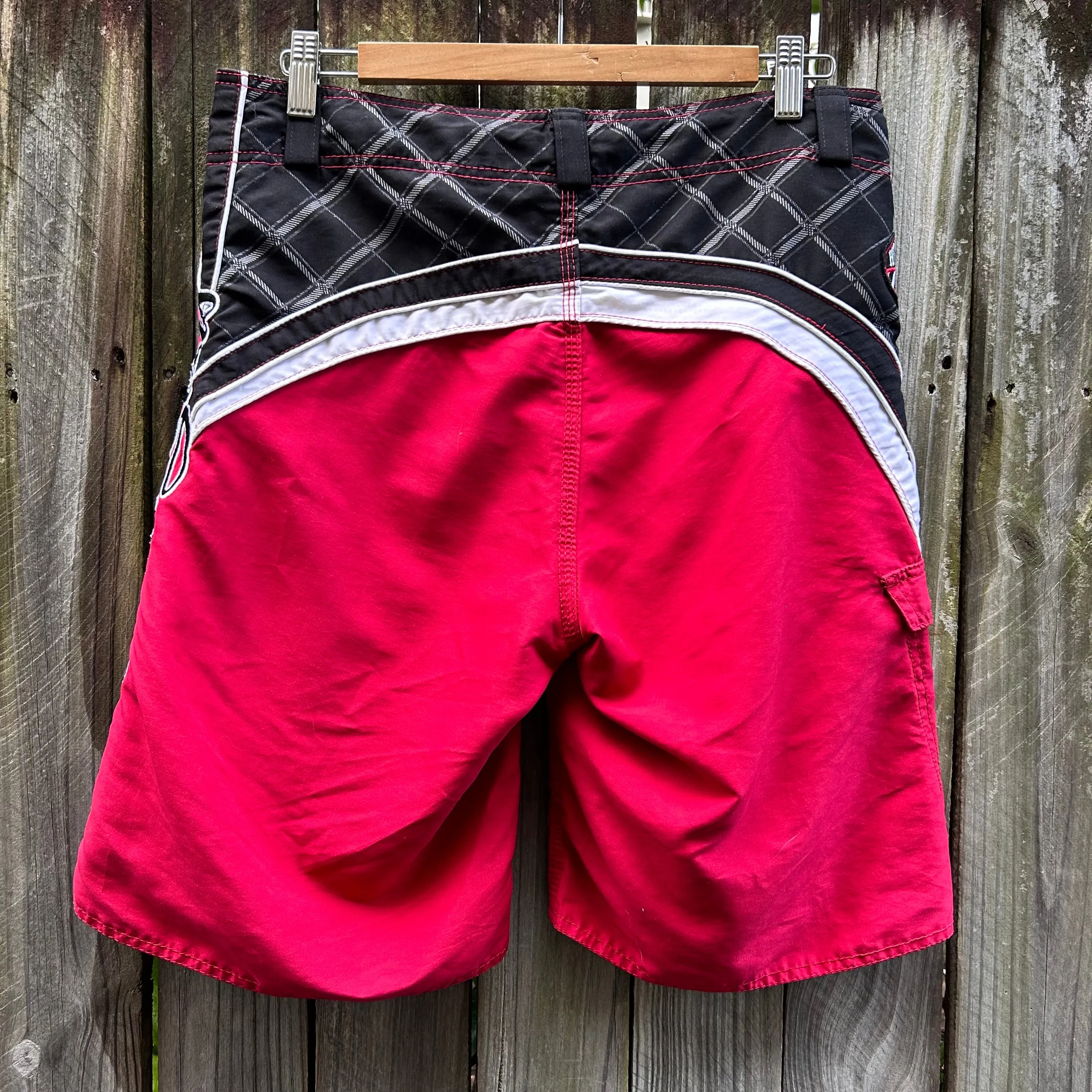 Y2K Maui & Sons boardshorts W32’