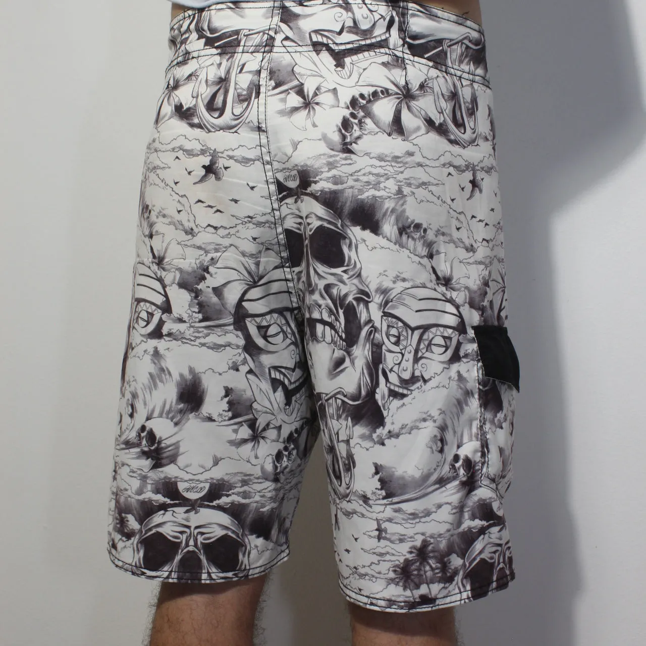 Y2K Piping hot boardshorts W32’