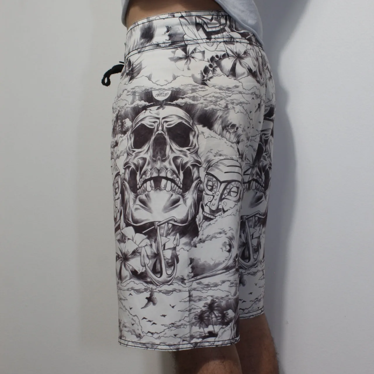 Y2K Piping hot boardshorts W32’