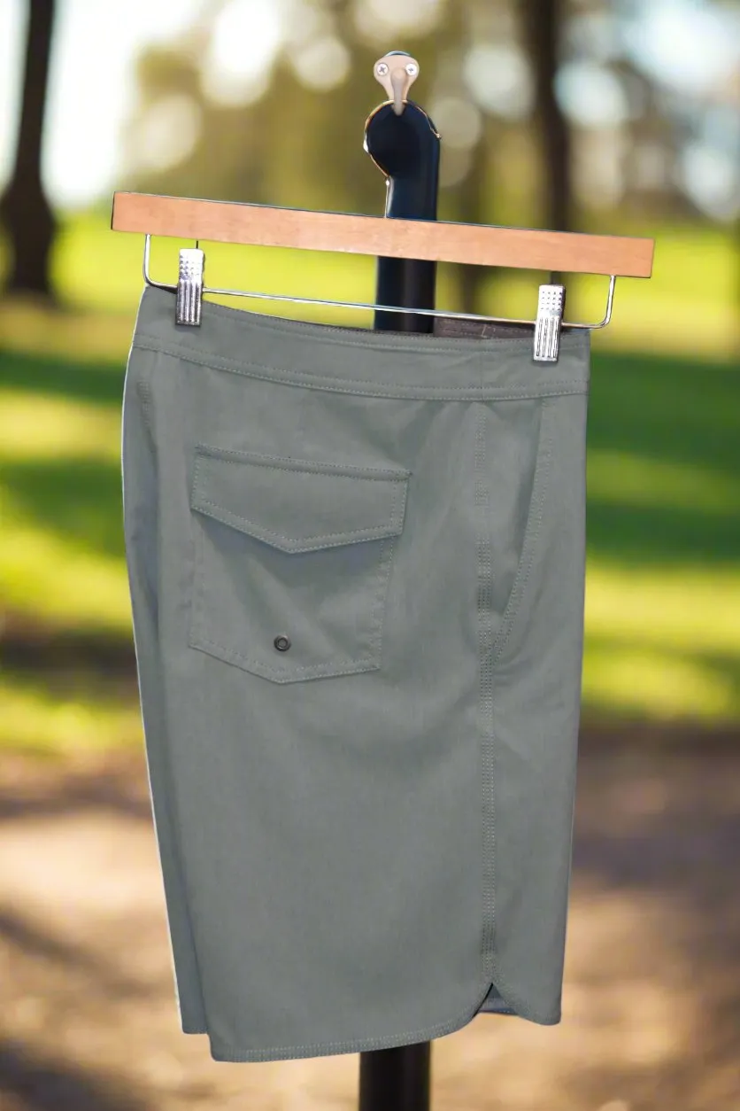 Zula Solid Performance 18.5" Board Short